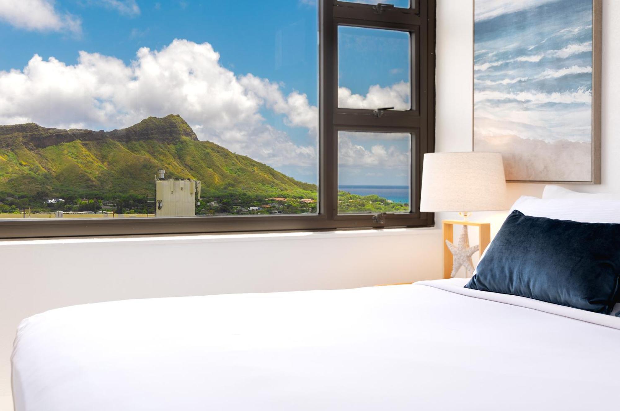 Beautiful 1br With King Bed, Ocean View, Fast Wi-fi & Free Parking