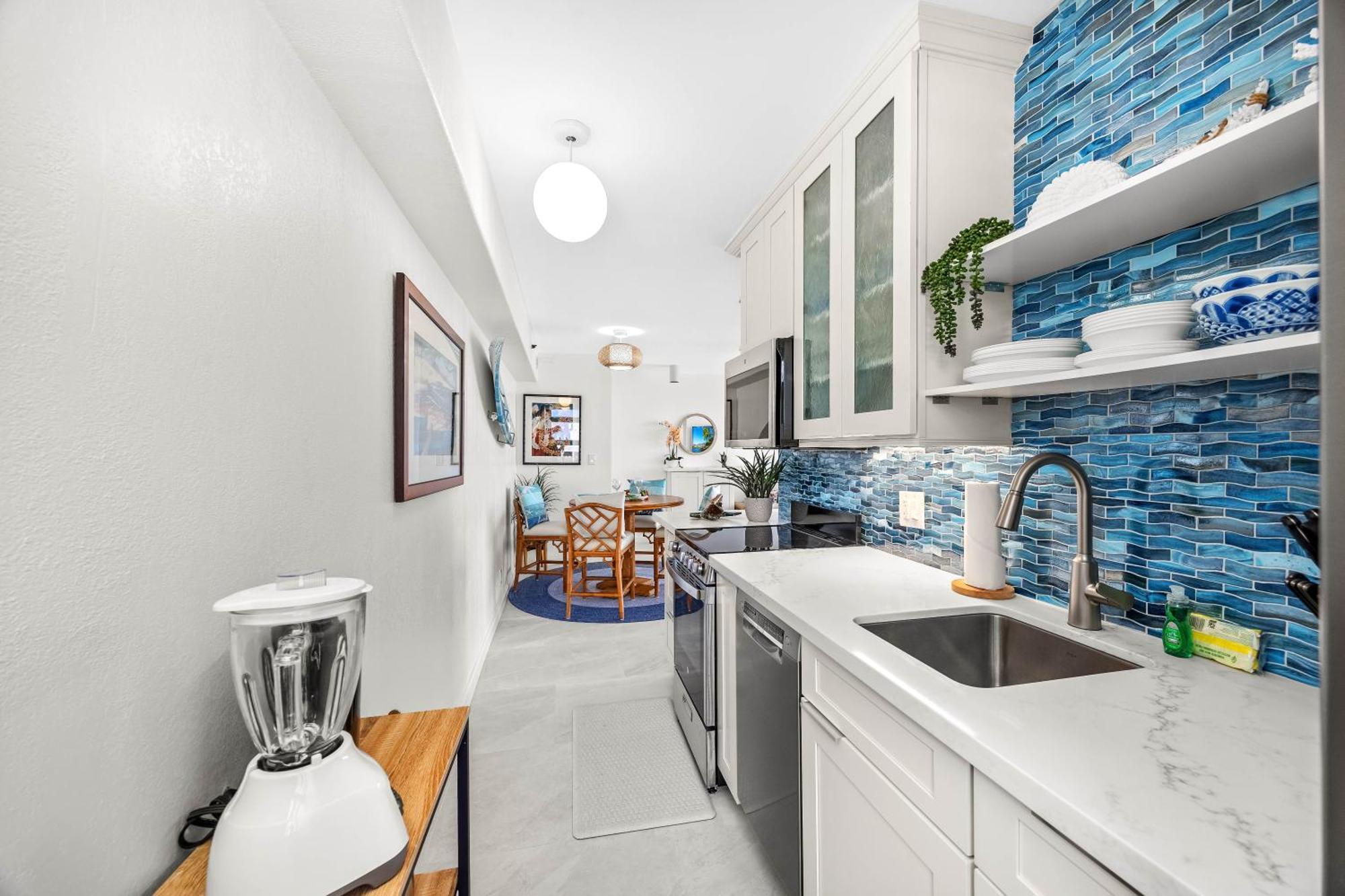 Beautiful 1br With King Bed, Ocean View, Fast Wi-fi & Free Parking